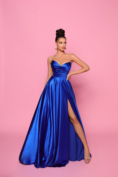 Blaue Cocktailkleid
